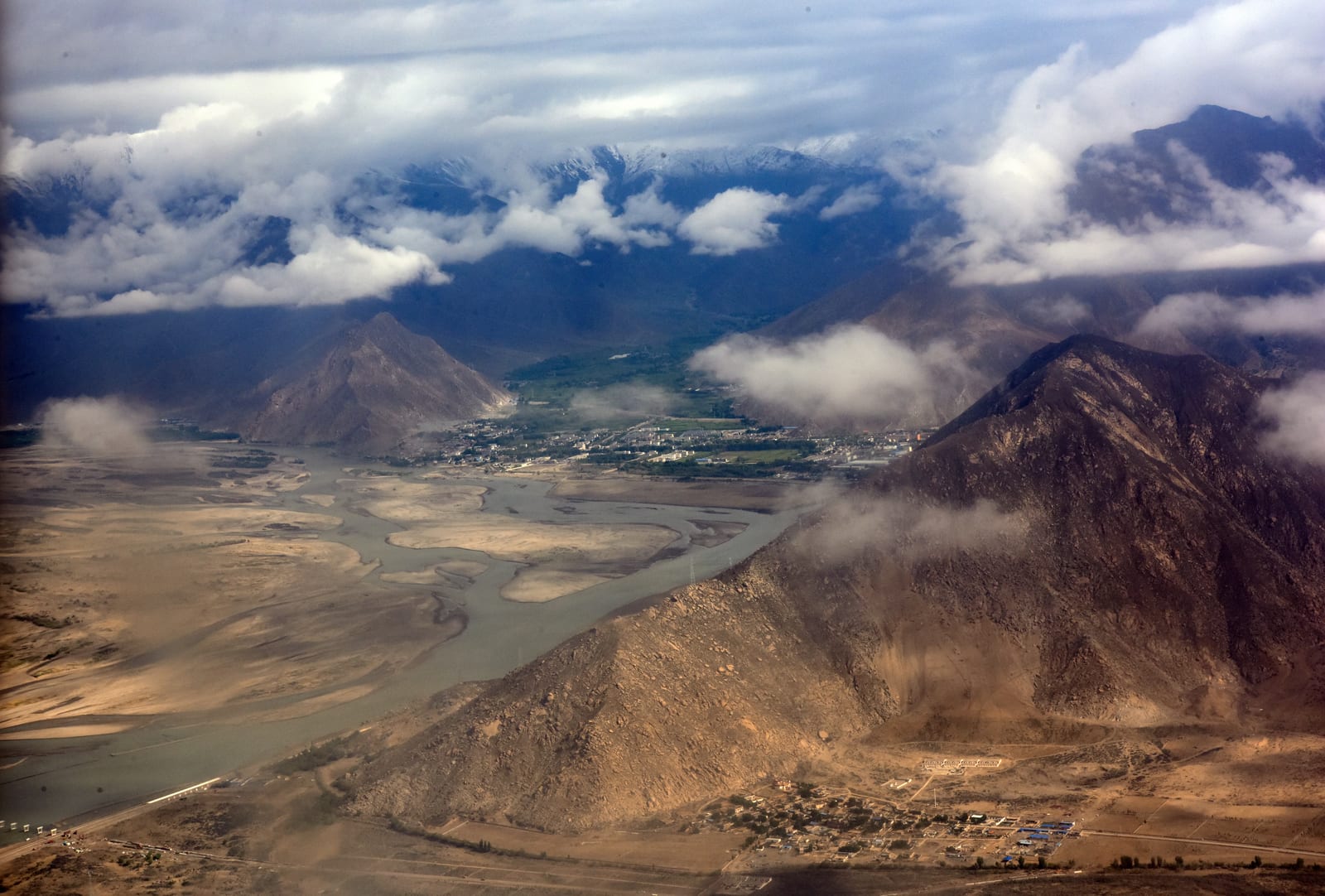 Confluence Of The Lhasa River And Yarlung Tsangpo River — 8-Day Tibet Group Tour: Lhasa, Shigatse & Everest Base Camp
