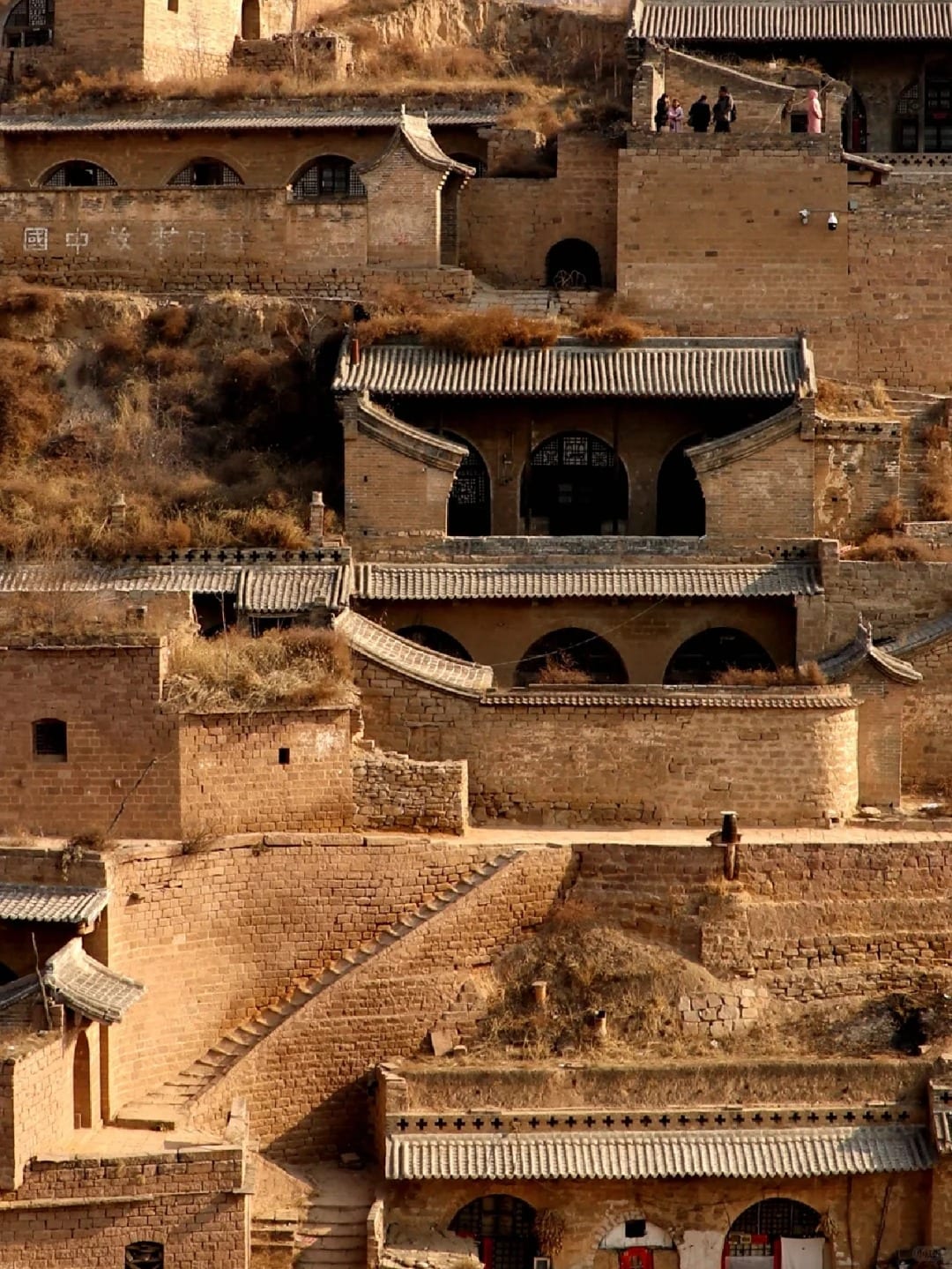 Yaodong Cave Dwellings, Source: @素履之往