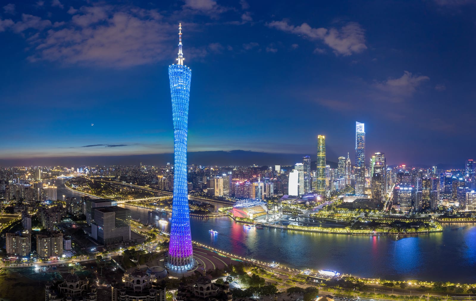 Guangzhou Night Views — China’s Iconic Cities and the Pulse of Local Life