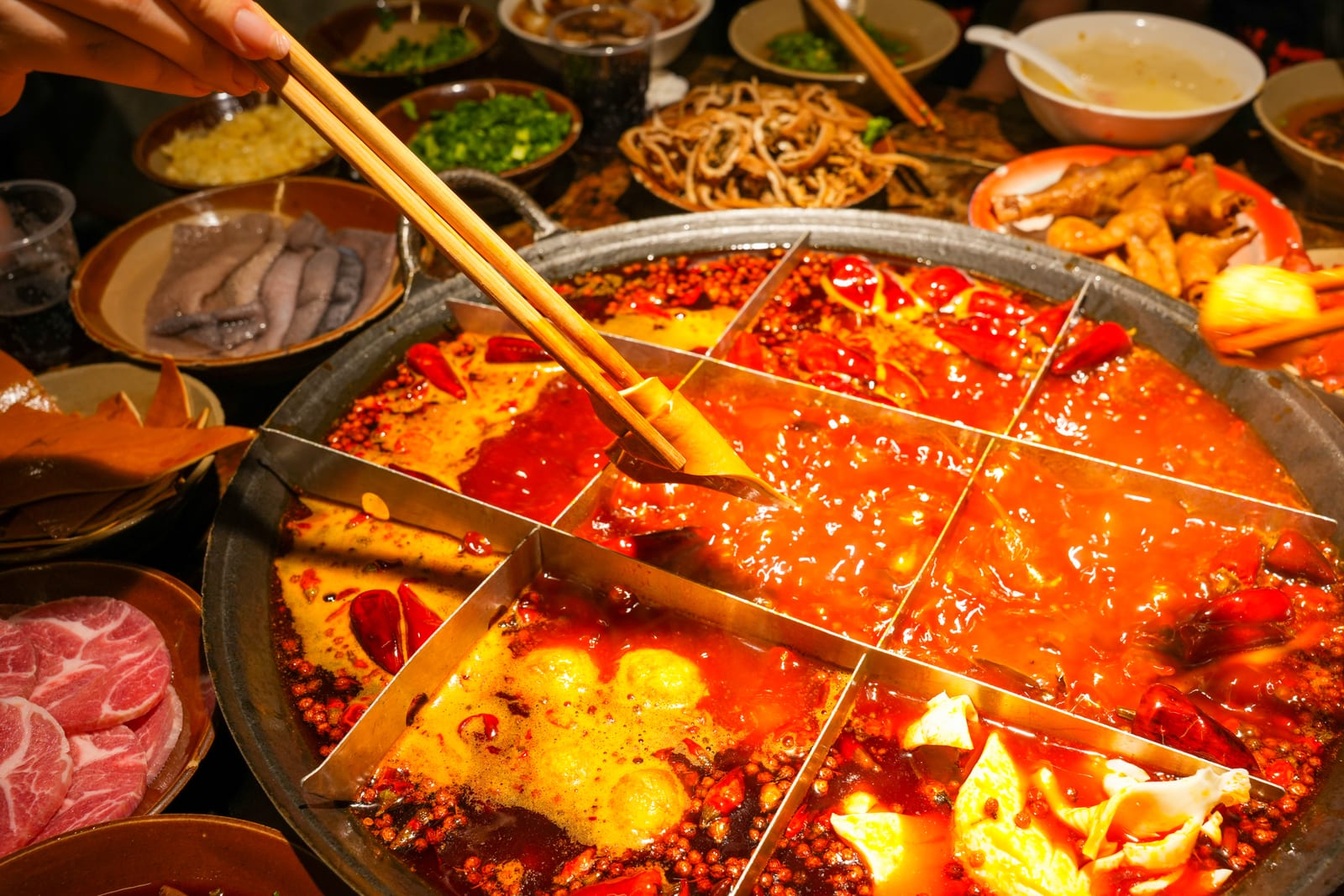 Chongqing Hotpot — China’s Iconic Cities and the Pulse of Local Life