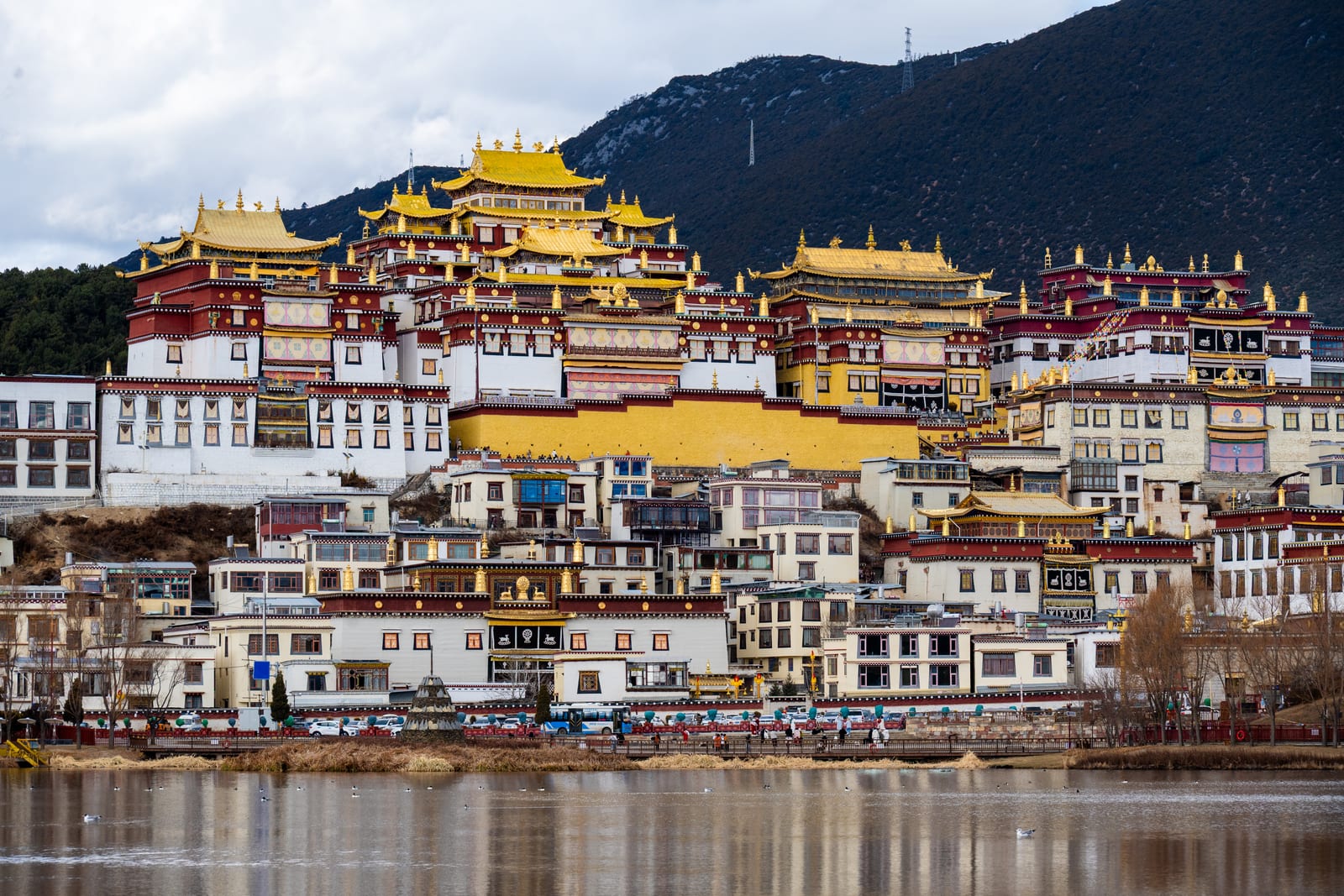 Songzanlin Monastery — Charms of Yunnan: Mountain Escapes & Ethnic Cultures