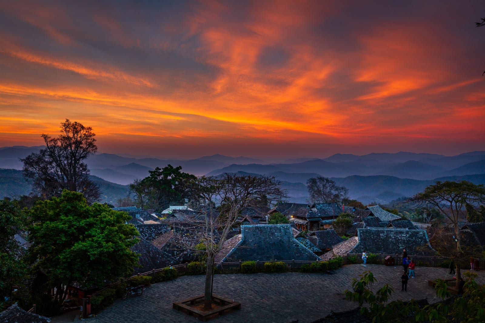 Manghong Sunset Viewpoint — 8-Day Xishuangbanna, Jingmai Mountain & Pu'er Discovery: Ancient Tea Forests, Ethnic Villages and the Tea Horse Trail